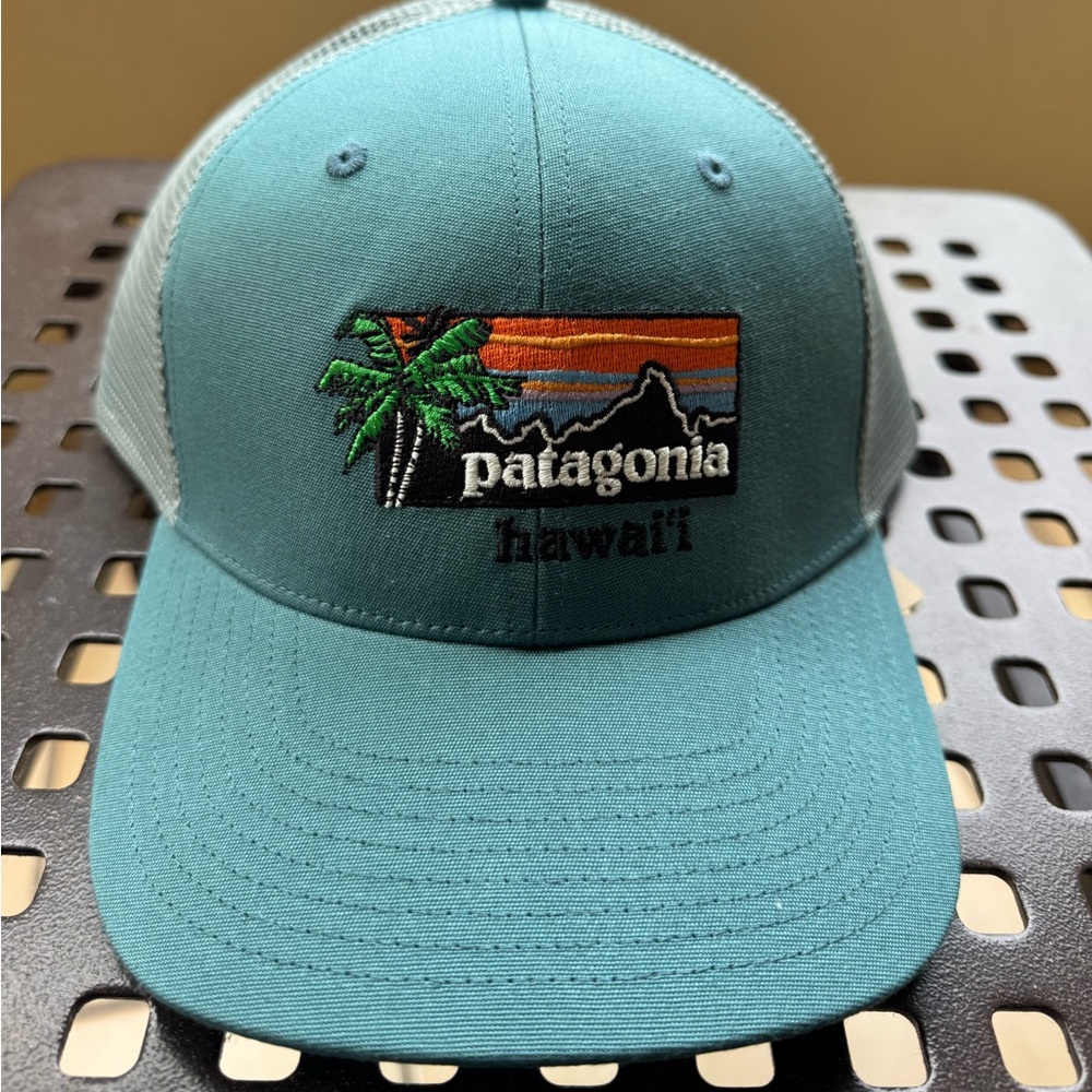 -SOLD- Patagonia trucker hat- Hawaii